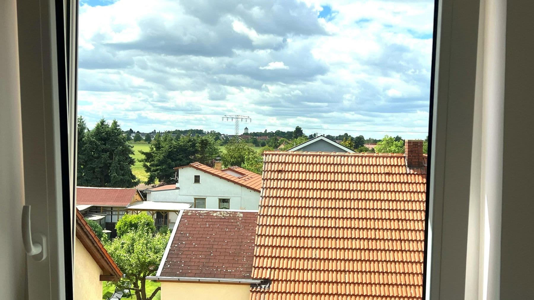 Prenájom domu 158 m², pozemek 380 m², An der Vogelweide 66, Leipzig, Sasko Prenájom domu 158 m², pozemek 380 m², An der Vogelweide 66, Leipzig, Sasko