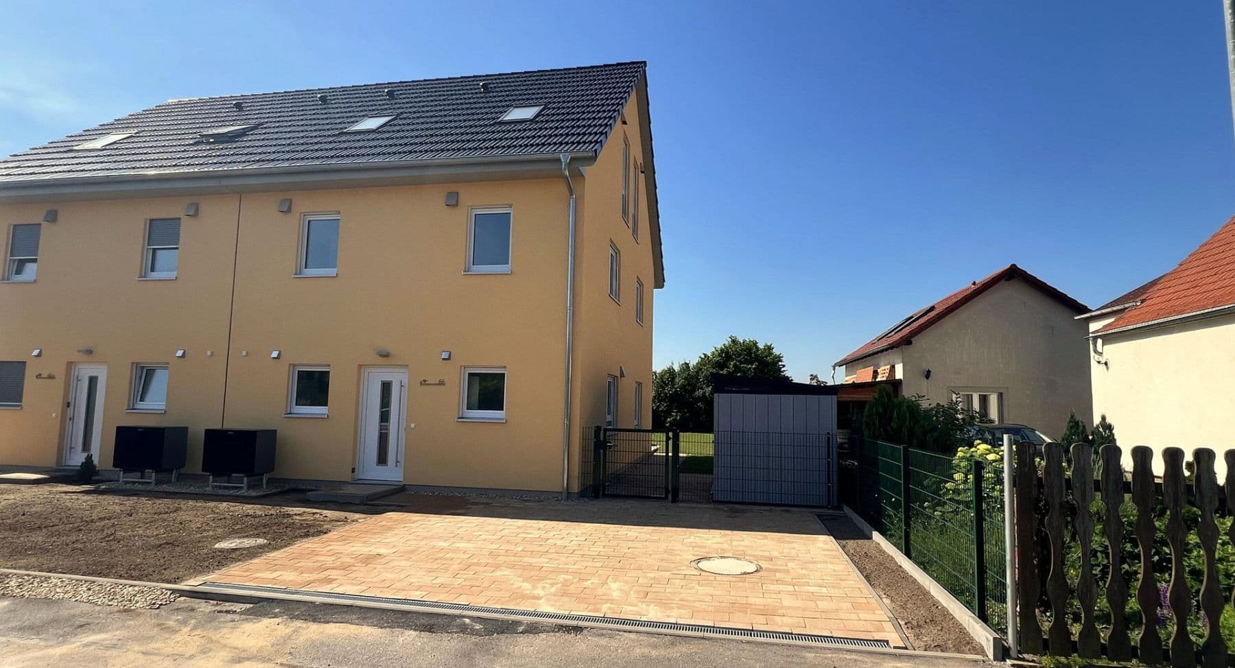 Prenájom domu 158 m², pozemek 380 m², An der Vogelweide 66, Leipzig, Sasko Prenájom domu 158 m², pozemek 380 m², An der Vogelweide 66, Leipzig, Sasko