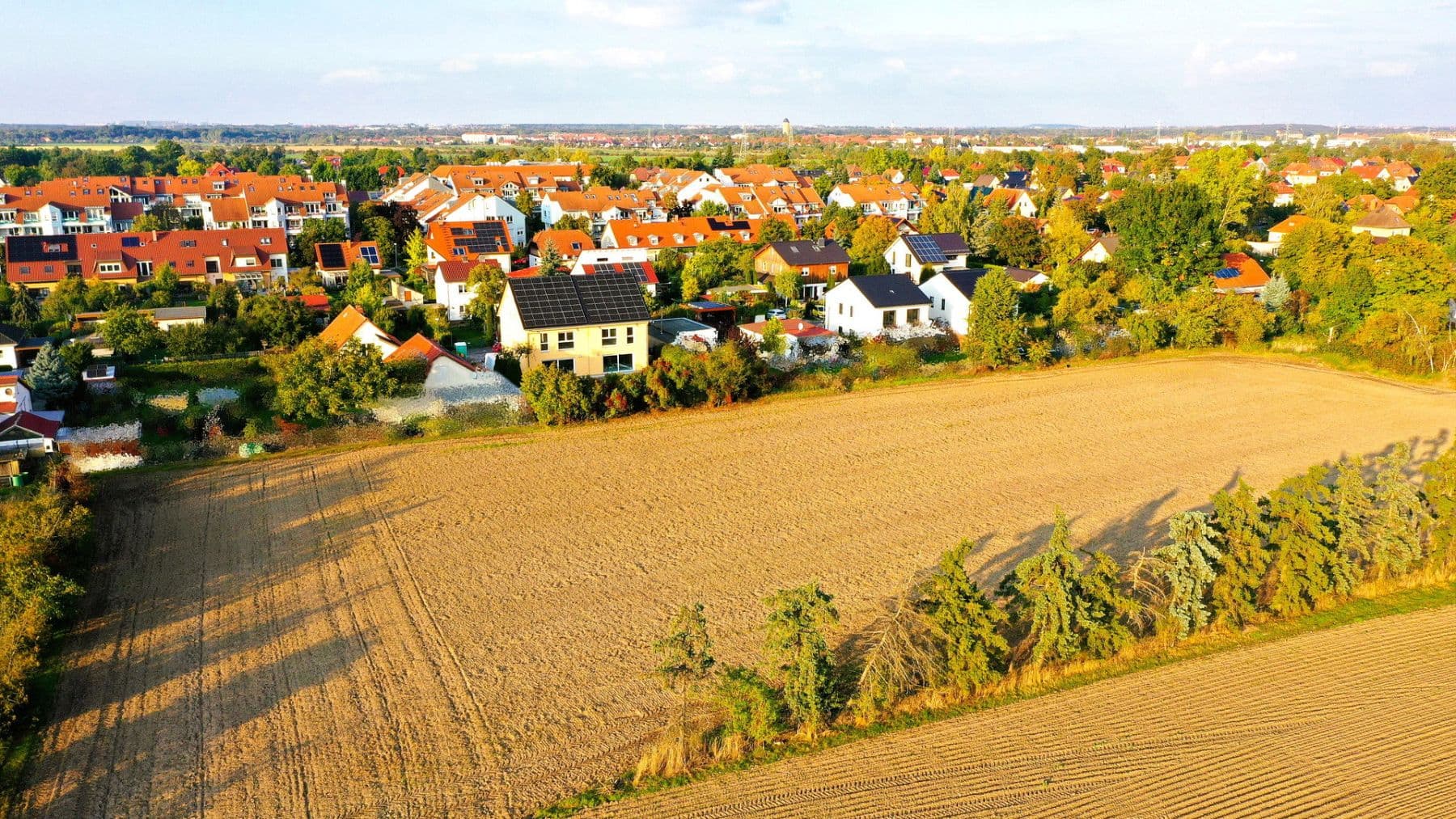 Prenájom domu 158 m², pozemek 380 m², An der Vogelweide 66, Leipzig, Sasko Prenájom domu 158 m², pozemek 380 m², An der Vogelweide 66, Leipzig, Sasko