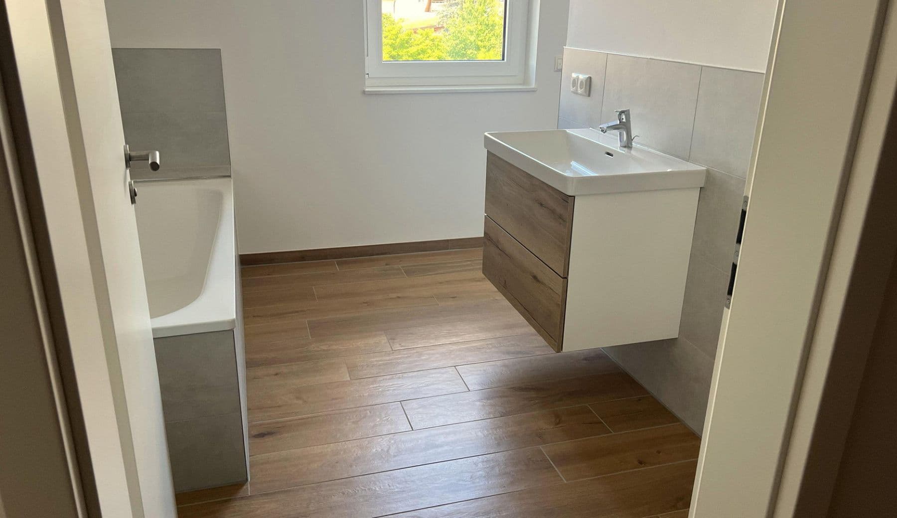 Prenájom domu 158 m², pozemek 380 m², An der Vogelweide 66, Leipzig, Sasko Prenájom domu 158 m², pozemek 380 m², An der Vogelweide 66, Leipzig, Sasko