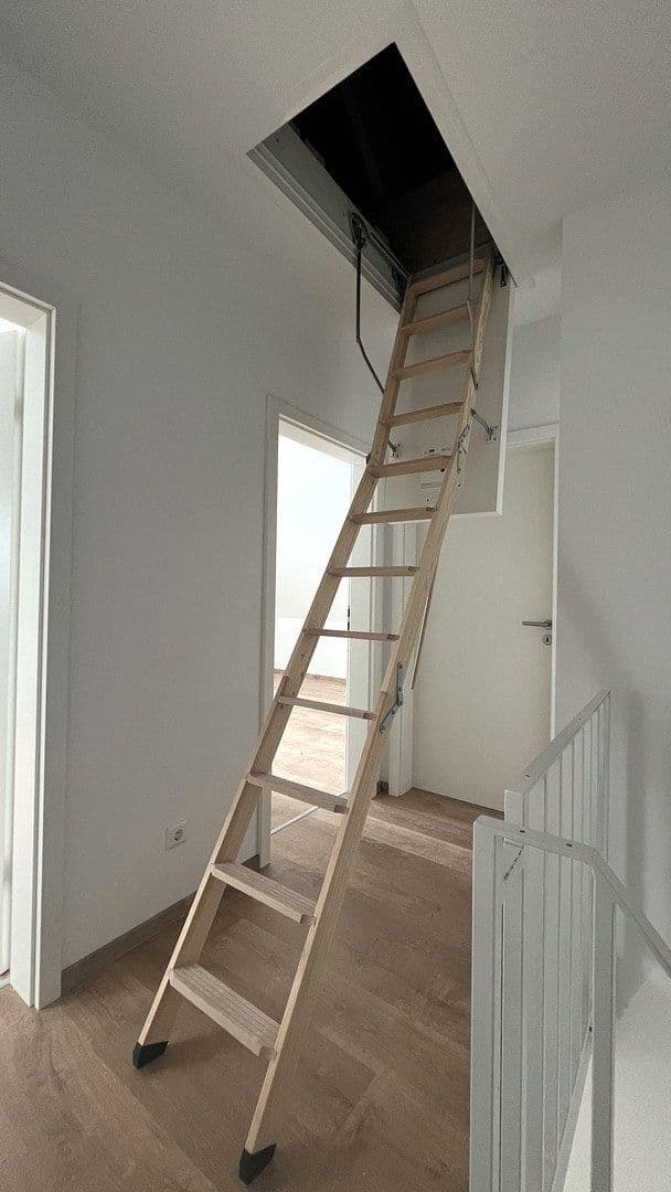 Prenájom domu 158 m², pozemek 380 m², An der Vogelweide 66, Leipzig, Sasko Prenájom domu 158 m², pozemek 380 m², An der Vogelweide 66, Leipzig, Sasko