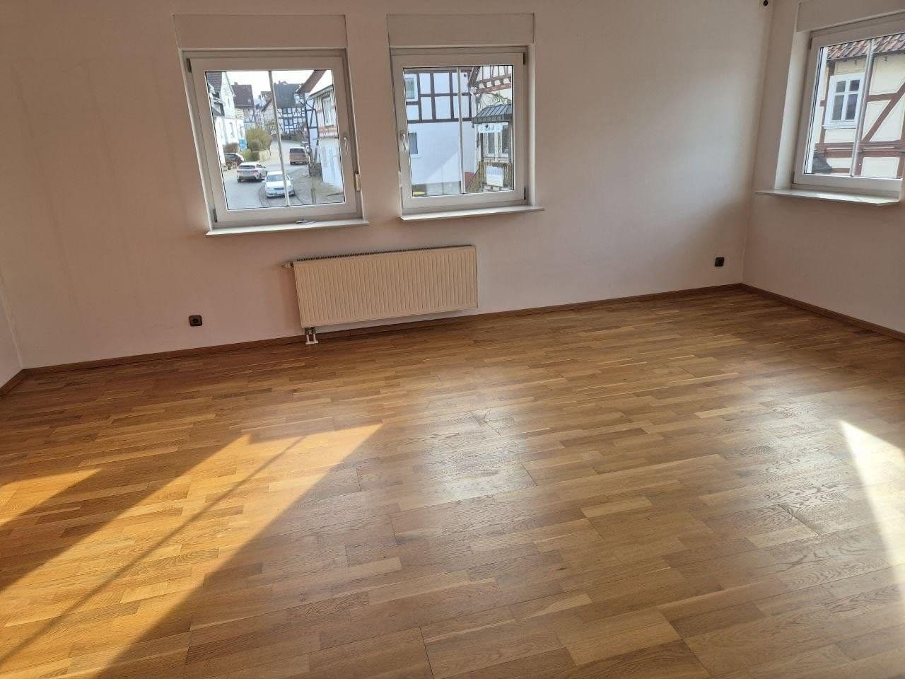 Prenájom bytu 3-izbový 108 m², Habichtswald, Hesensko Prenájom bytu 3-izbový 108 m², Habichtswald, Hesensko