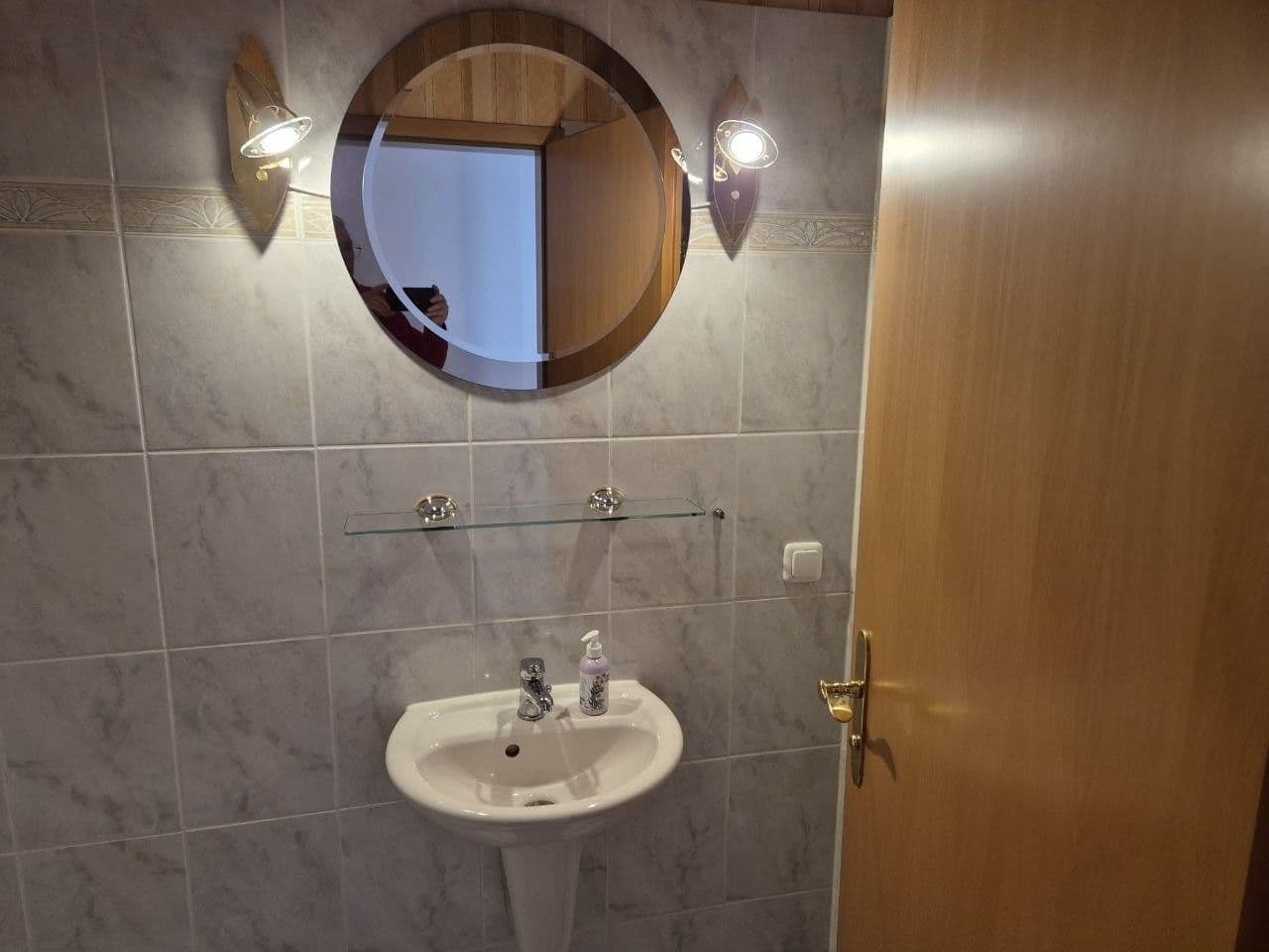 Prenájom bytu 3-izbový 108 m², Habichtswald, Hesensko Prenájom bytu 3-izbový 108 m², Habichtswald, Hesensko