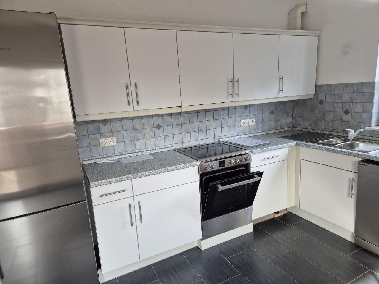 Prenájom bytu 3-izbový 108 m², Habichtswald, Hesensko Prenájom bytu 3-izbový 108 m², Habichtswald, Hesensko