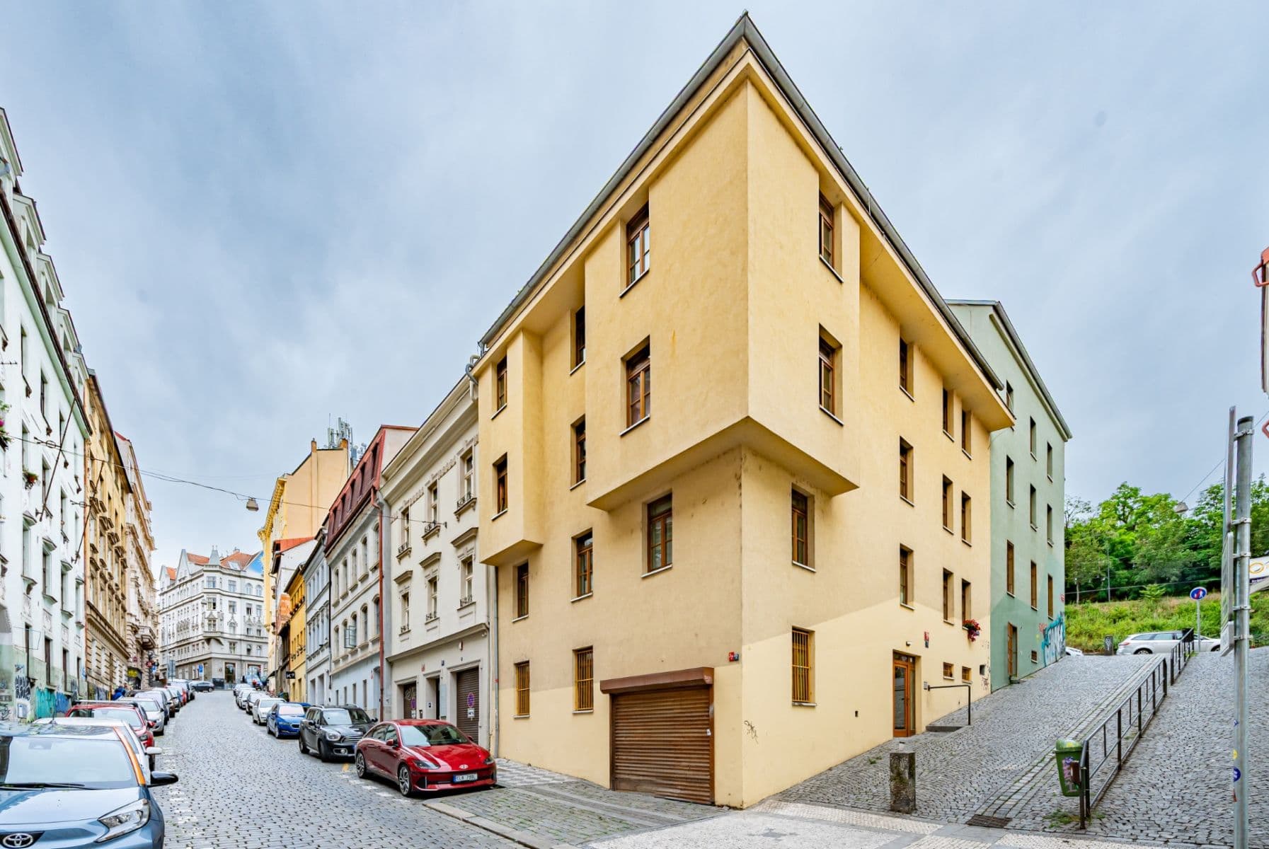 Predaj bytu 3-izbový 100 m², Francouzská, Praha, Praha Predaj bytu 3-izbový 100 m², Francouzská, Praha, Praha