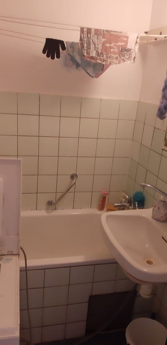 Predaj bytu 1-izbový 32 m², Pod Dálnicí, Praha, Praha Predaj bytu 1-izbový 32 m², Pod Dálnicí, Praha, Praha