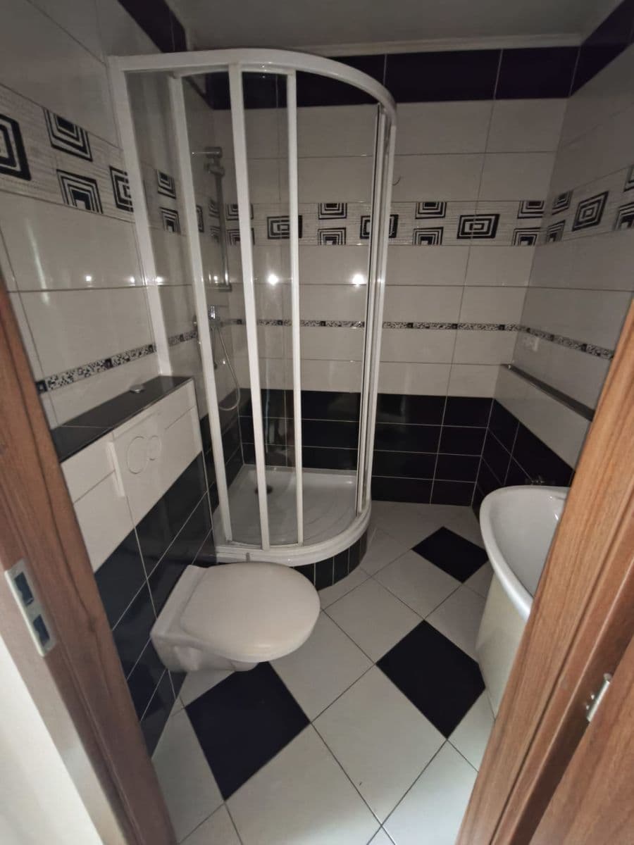 Prenájom bytu 1-izbový 28 m², Tupolevova, Praha, Praha Prenájom bytu 1-izbový 28 m², Tupolevova, Praha, Praha