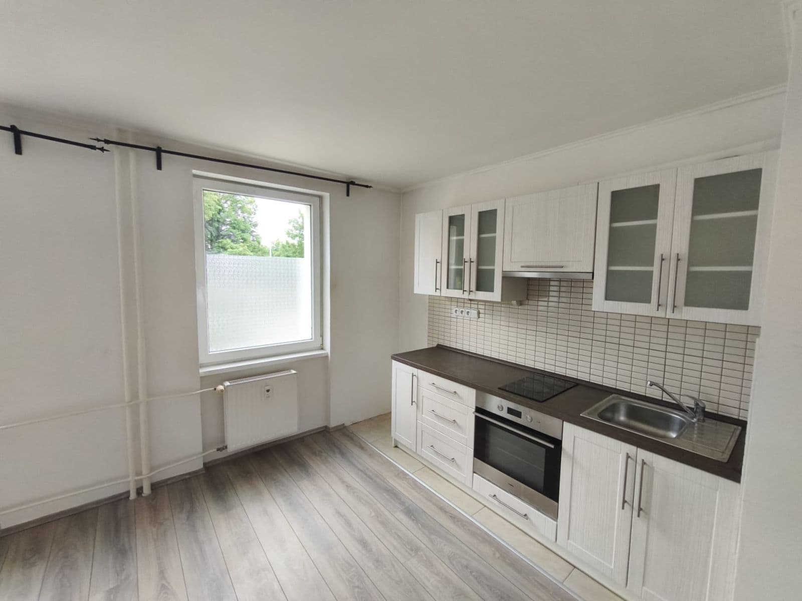 Prenájom bytu 1-izbový 28 m², Tupolevova, Praha, Praha Prenájom bytu 1-izbový 28 m², Tupolevova, Praha, Praha