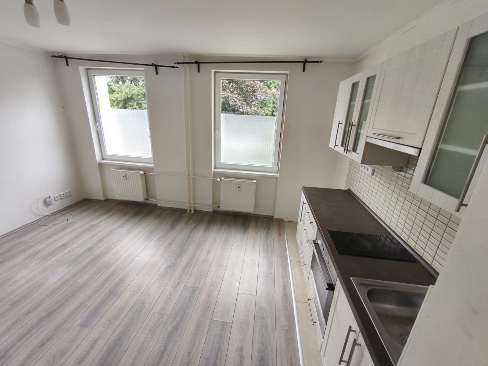 Prenájom bytu 1-izbový 28 m², Tupolevova, Praha, Praha Prenájom bytu 1-izbový 28 m², Tupolevova, Praha, Praha
