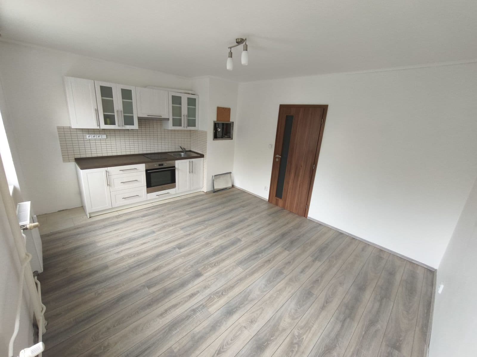 Prenájom bytu 1-izbový 28 m², Tupolevova, Praha, Praha Prenájom bytu 1-izbový 28 m², Tupolevova, Praha, Praha