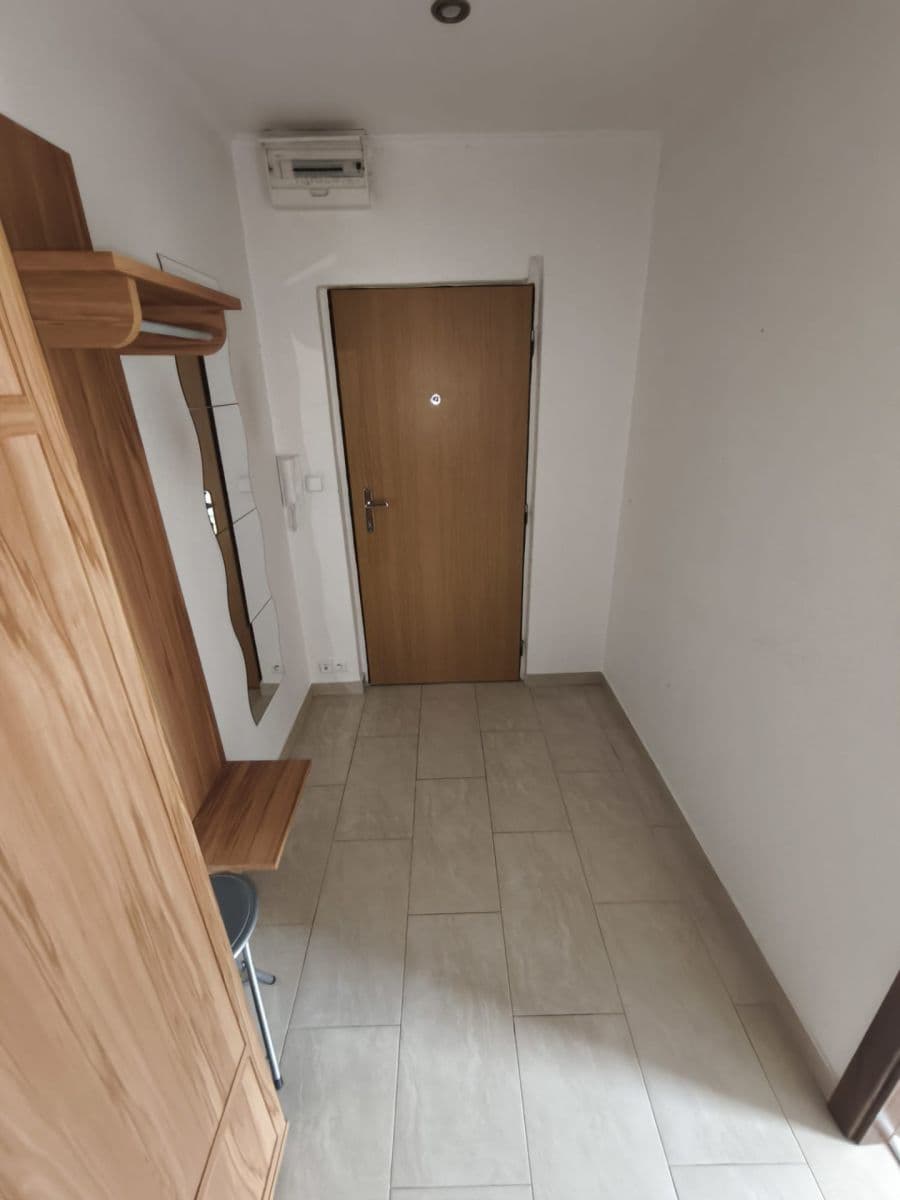 Prenájom bytu 1-izbový 28 m², Tupolevova, Praha, Praha Prenájom bytu 1-izbový 28 m², Tupolevova, Praha, Praha