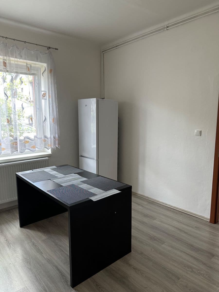 Prenájom bytu 1-izbový 48 m², Kostelecká, Mratín, Středočeský kraj Prenájom bytu 1-izbový 48 m², Kostelecká, Mratín, Středočeský kraj
