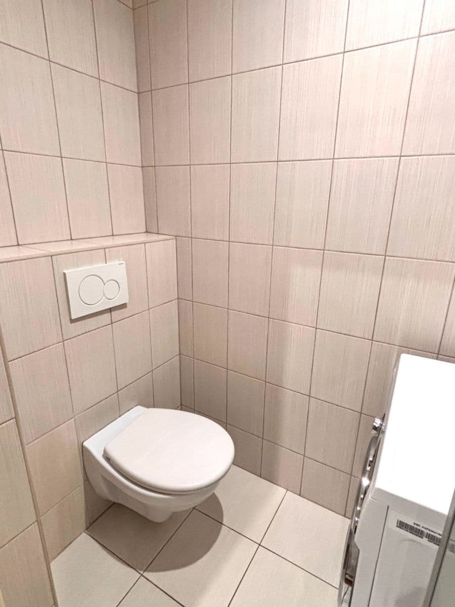 Prenájom bytu 2-izbový 62 m², Dělnická, Praha, Praha Prenájom bytu 2-izbový 62 m², Dělnická, Praha, Praha