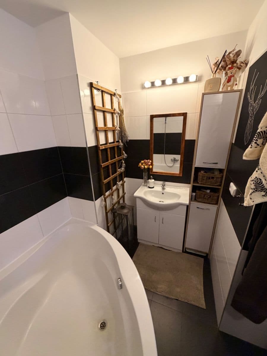 Predaj bytu 3-izbový 74 m², Psárská, Praha, Praha Predaj bytu 3-izbový 74 m², Psárská, Praha, Praha