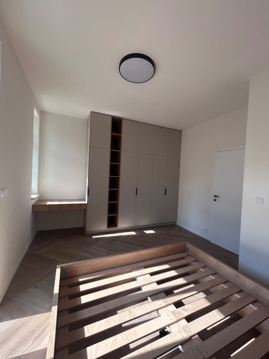 Prenájom bytu 2-izbový 48 m², Bořivojova, Praha, Praha Prenájom bytu 2-izbový 48 m², Bořivojova, Praha, Praha