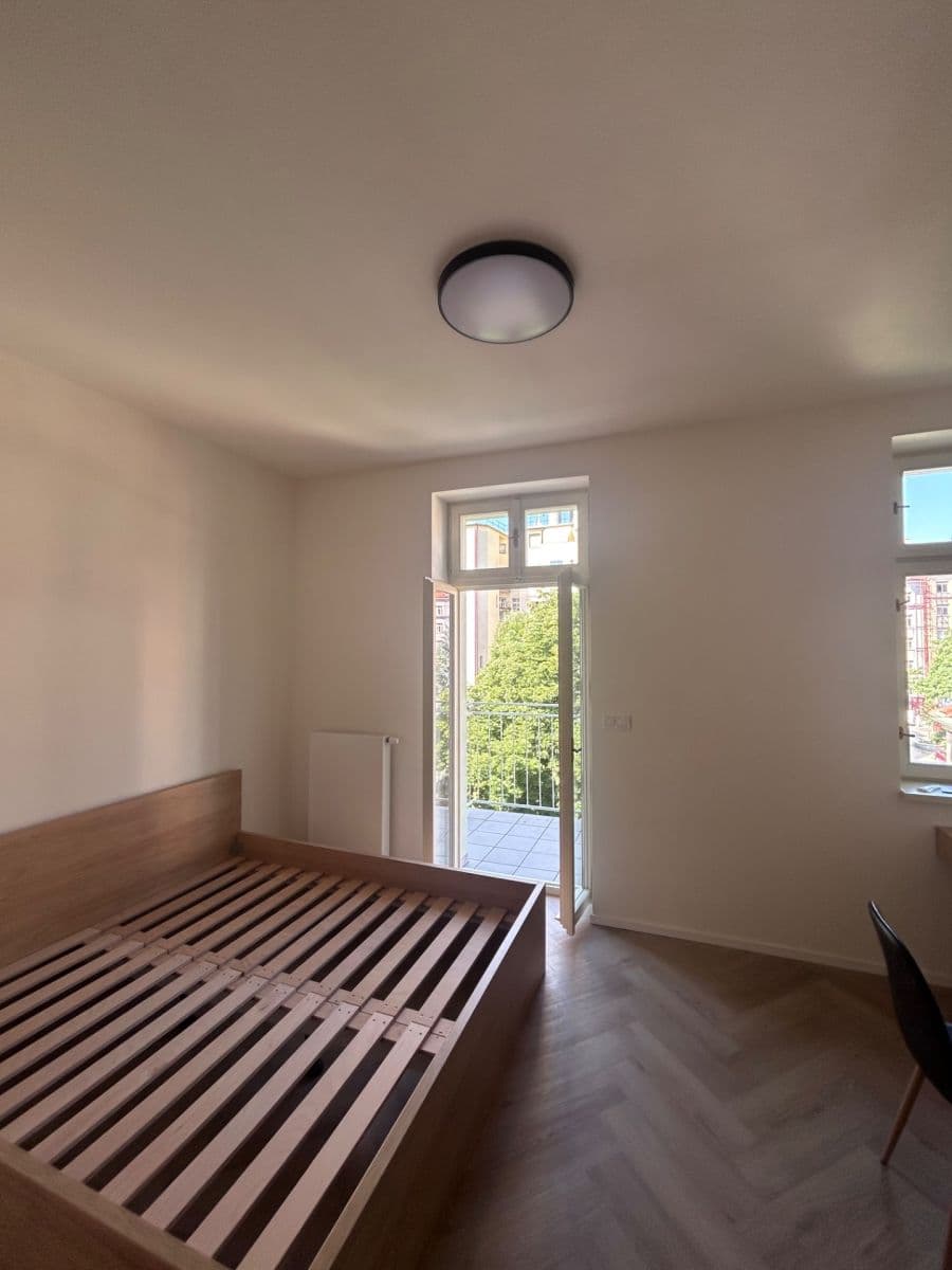 Prenájom bytu 2-izbový 48 m², Bořivojova, Praha, Praha Prenájom bytu 2-izbový 48 m², Bořivojova, Praha, Praha