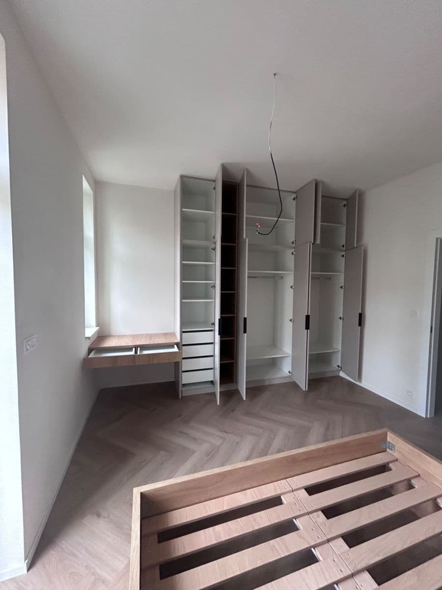Prenájom bytu 2-izbový 48 m², Bořivojova, Praha, Praha Prenájom bytu 2-izbový 48 m², Bořivojova, Praha, Praha