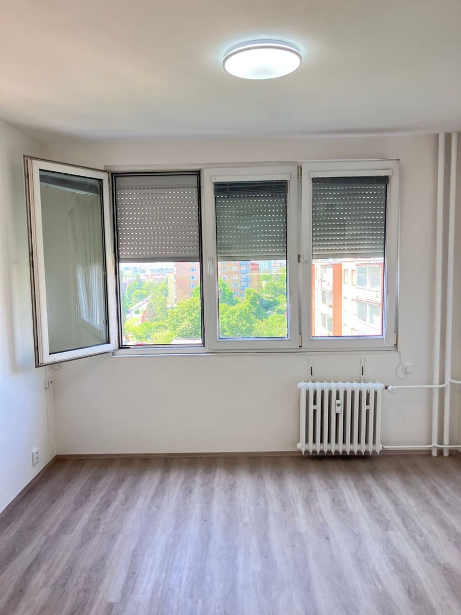 Prenájom bytu 1-izbový 24 m², Přesličková, Praha, Praha Prenájom bytu 1-izbový 24 m², Přesličková, Praha, Praha