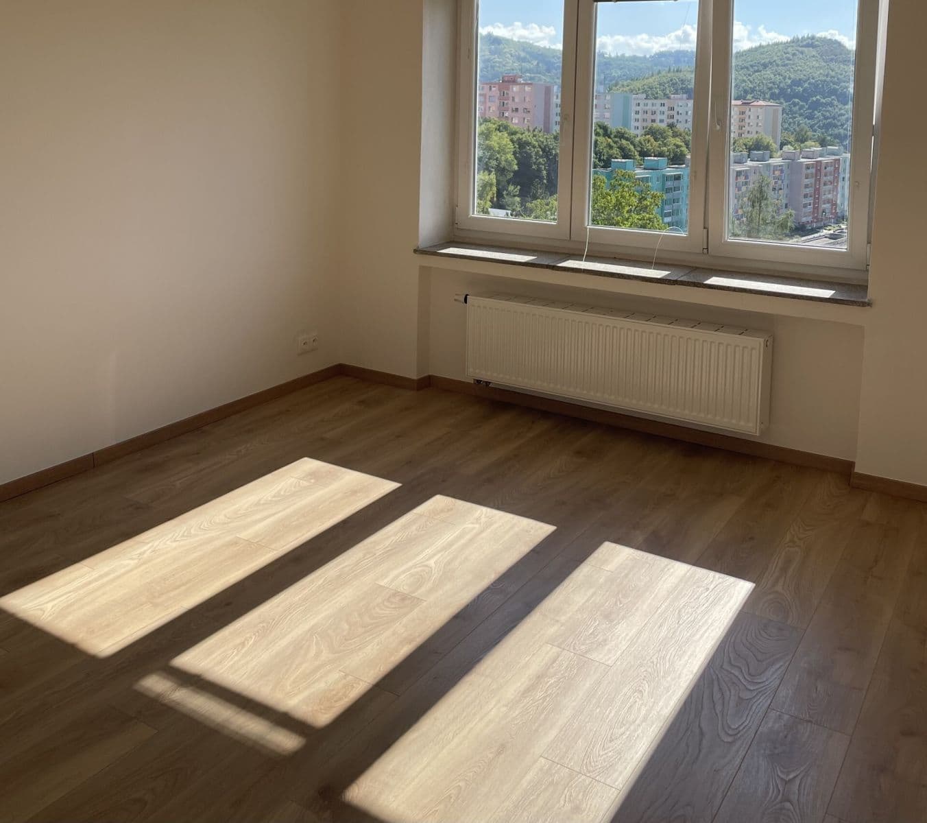 Prenájom bytu 3-izbový 58 m², Opletalova, Adamov, Jihomoravský kraj Prenájom bytu 3-izbový 58 m², Opletalova, Adamov, Jihomoravský kraj