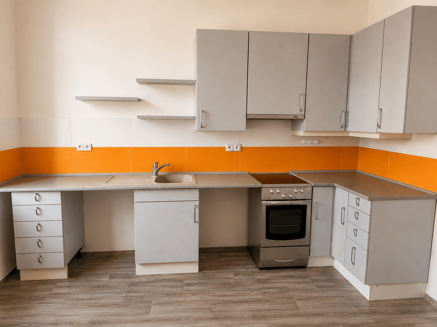 Prenájom bytu 2-izbový 57 m², Studentská, Aš, Karlovarský kraj Prenájom bytu 2-izbový 57 m², Studentská, Aš, Karlovarský kraj