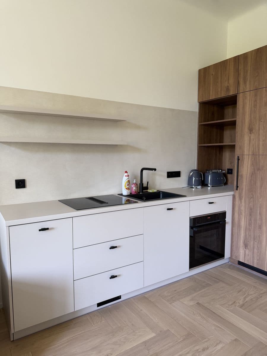 Prenájom bytu 50 m², Karlínské náměstí, Praha, Praha Prenájom bytu 50 m², Karlínské náměstí, Praha, Praha