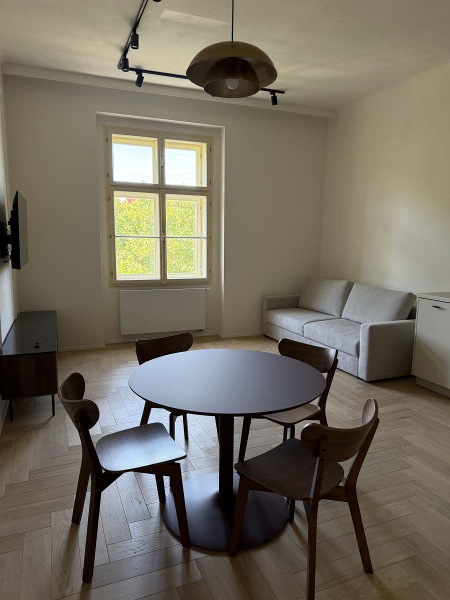Prenájom bytu 50 m², Karlínské náměstí, Praha, Praha Prenájom bytu 50 m², Karlínské náměstí, Praha, Praha