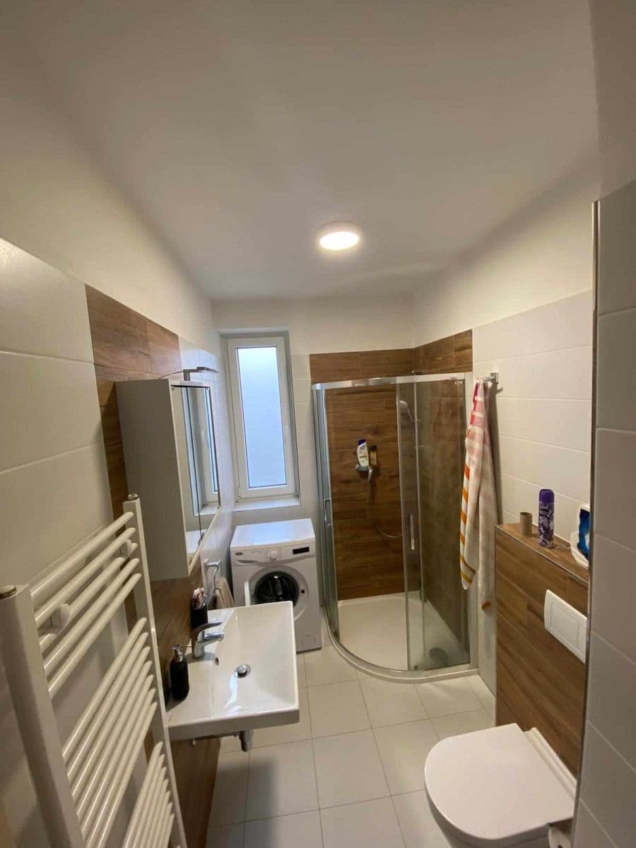 Prenájom bytu 1-izbový 35 m², Janského, Olomouc, Olomoucký kraj Prenájom bytu 1-izbový 35 m², Janského, Olomouc, Olomoucký kraj