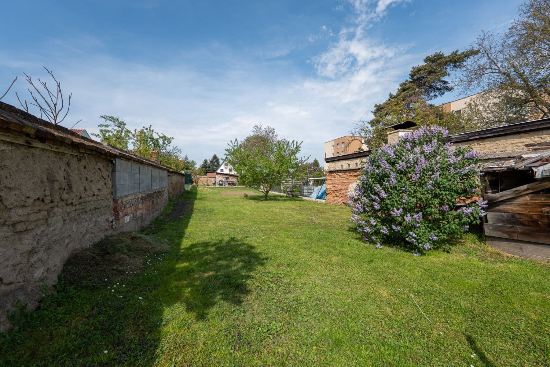 Predaj pozemku 1.858 m², 9. května, Lužec nad Vltavou, Středočeský kraj Predaj pozemku 1.858 m², 9. května, Lužec nad Vltavou, Středočeský kraj