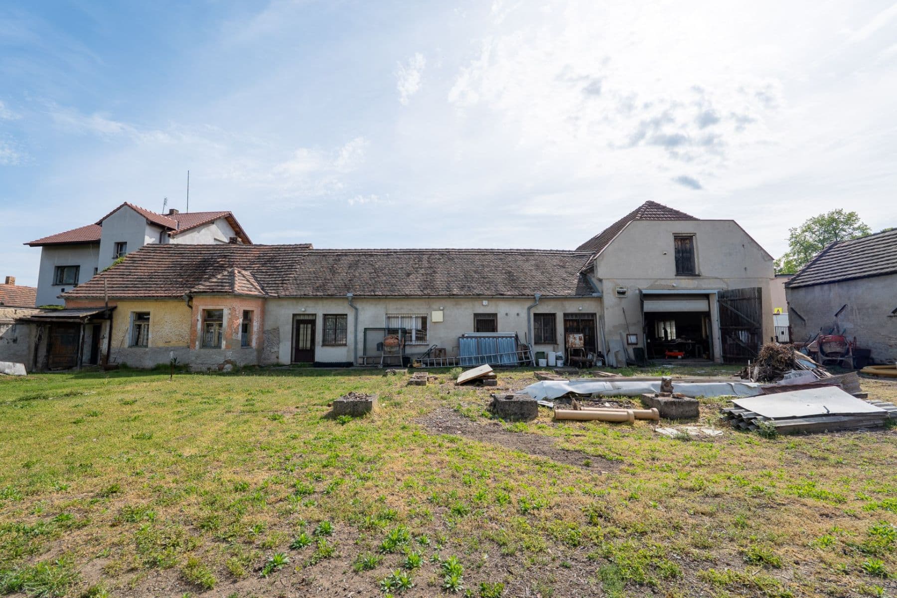 Predaj pozemku 1.858 m², 9. května, Lužec nad Vltavou, Středočeský kraj Predaj pozemku 1.858 m², 9. května, Lužec nad Vltavou, Středočeský kraj