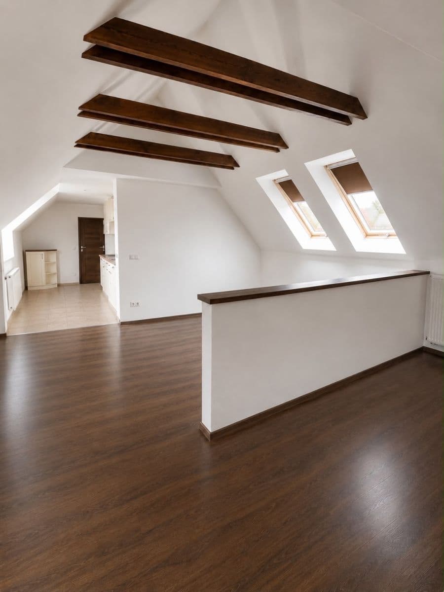 Prenájom bytu 3-izbový 95 m², Kutnohorská, Praha, Praha Prenájom bytu 3-izbový 95 m², Kutnohorská, Praha, Praha