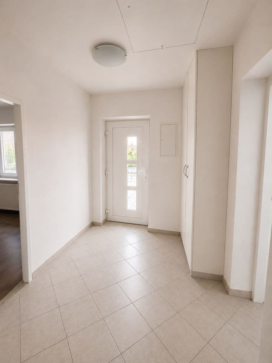 Prenájom bytu 3-izbový 95 m², Kutnohorská, Praha, Praha Prenájom bytu 3-izbový 95 m², Kutnohorská, Praha, Praha