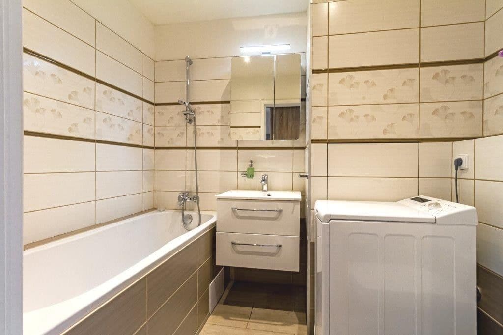 Prenájom bytu 2-izbový 41 m², Na růžovém poli, Kladno, Středočeský kraj Prenájom bytu 2-izbový 41 m², Na růžovém poli, Kladno, Středočeský kraj