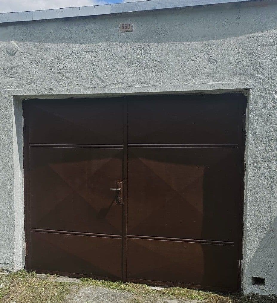 Predaj garáže 18 m², Nejdek, Karlovarský kraj Predaj garáže 18 m², Nejdek, Karlovarský kraj