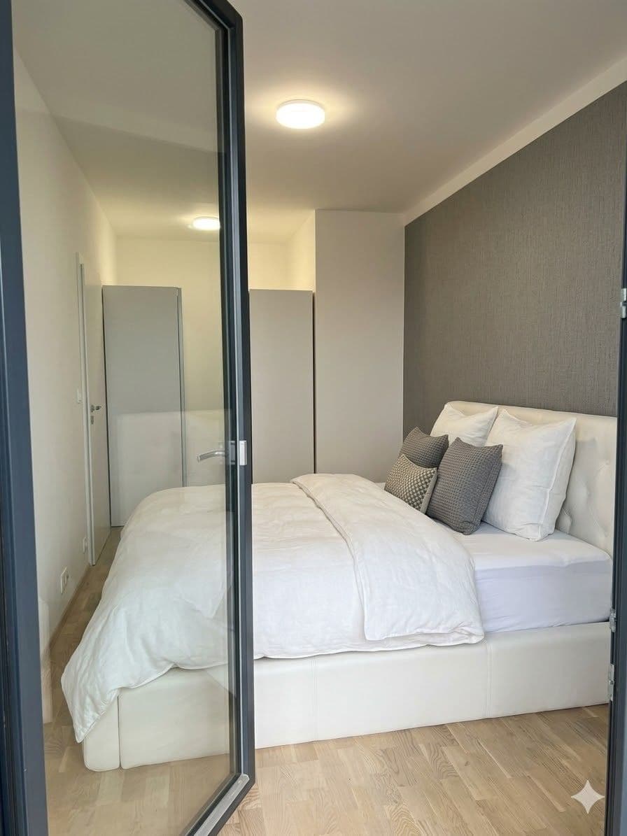 Prenájom bytu 2-izbový 64 m², Zlochova, Praha, Praha Prenájom bytu 2-izbový 64 m², Zlochova, Praha, Praha