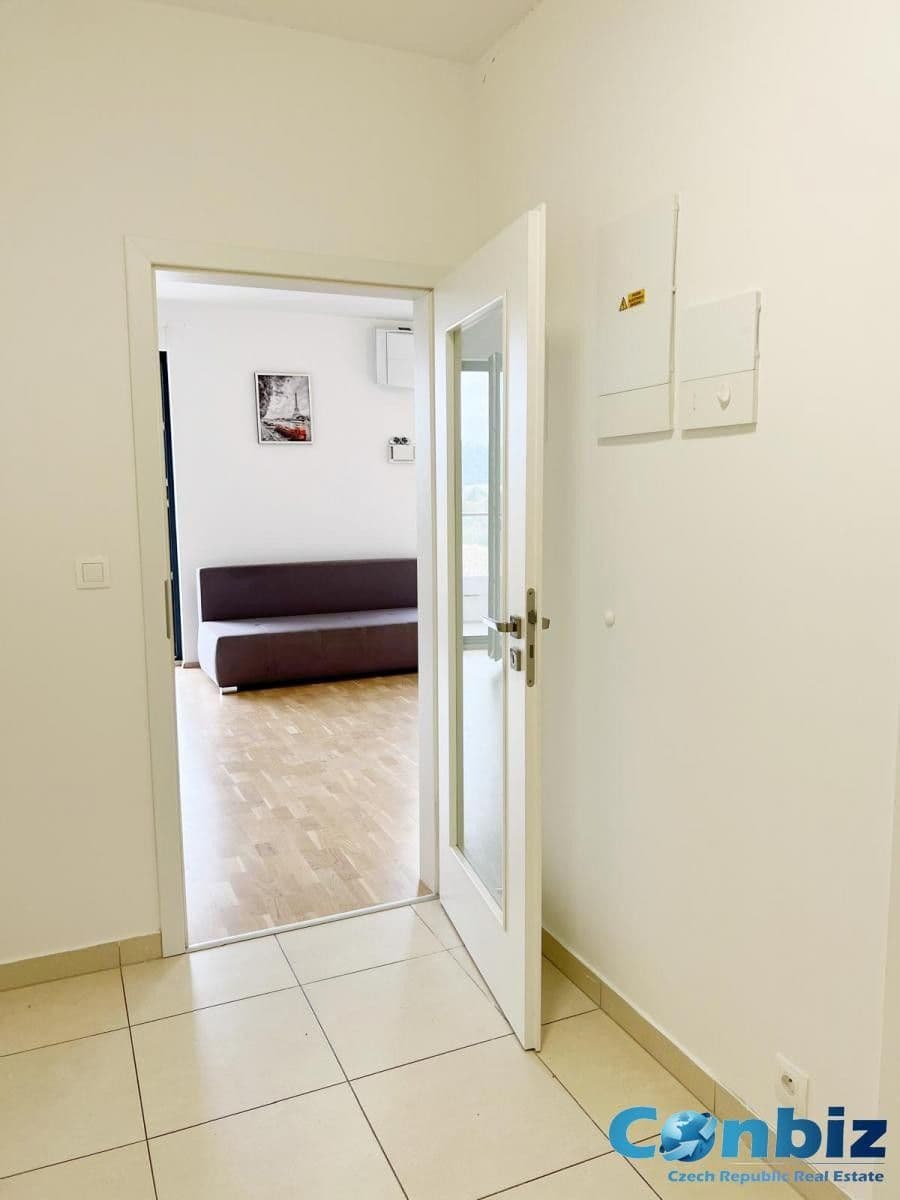 Prenájom bytu 2-izbový 64 m², Zlochova, Praha, Praha Prenájom bytu 2-izbový 64 m², Zlochova, Praha, Praha
