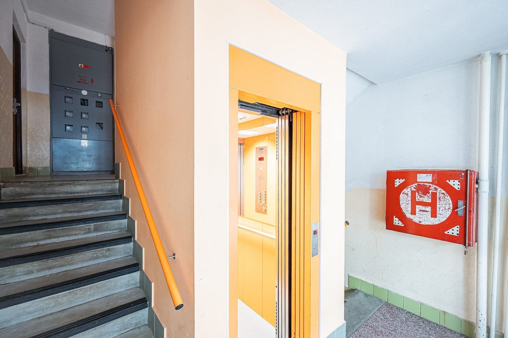 Predaj bytu 2-izbový 71 m², Na Hranicích, Praha, Praha Predaj bytu 2-izbový 71 m², Na Hranicích, Praha, Praha