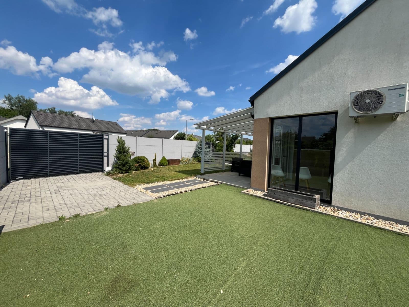 Prenájom bytu 4-izbový 87 m², Čunovo, Bratislavský kraj Prenájom bytu 4-izbový 87 m², Čunovo, Bratislavský kraj