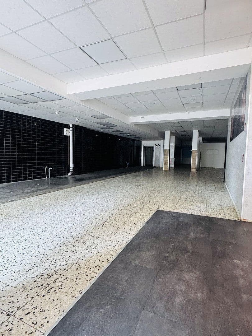 Prenájom nebytového priestoru 250 m², Hauptstr. 188, Kerpen, Severné Porýnie - Westfálsko Prenájom nebytového priestoru 250 m², Hauptstr. 188, Kerpen, Severné Porýnie - Westfálsko