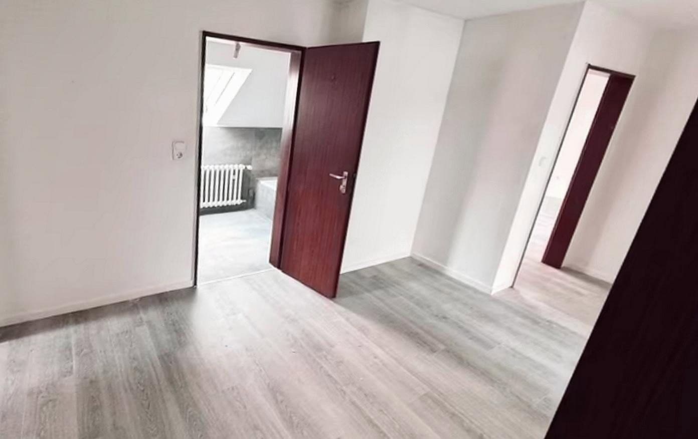 Prenájom bytu 3-izbový 100 m², Altona, Hamburg Prenájom bytu 3-izbový 100 m², Altona, Hamburg