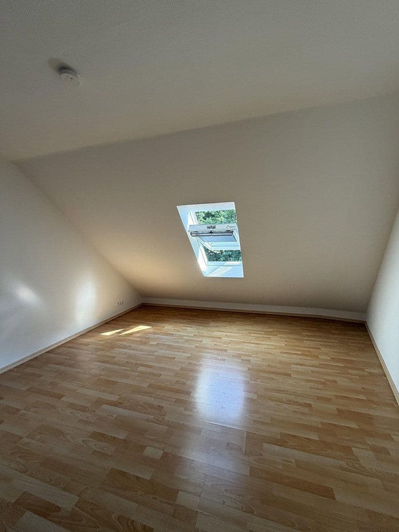 Prenájom bytu 3-izbový 80 m², Hollenstedt, Dolné Sasko Prenájom bytu 3-izbový 80 m², Hollenstedt, Dolné Sasko