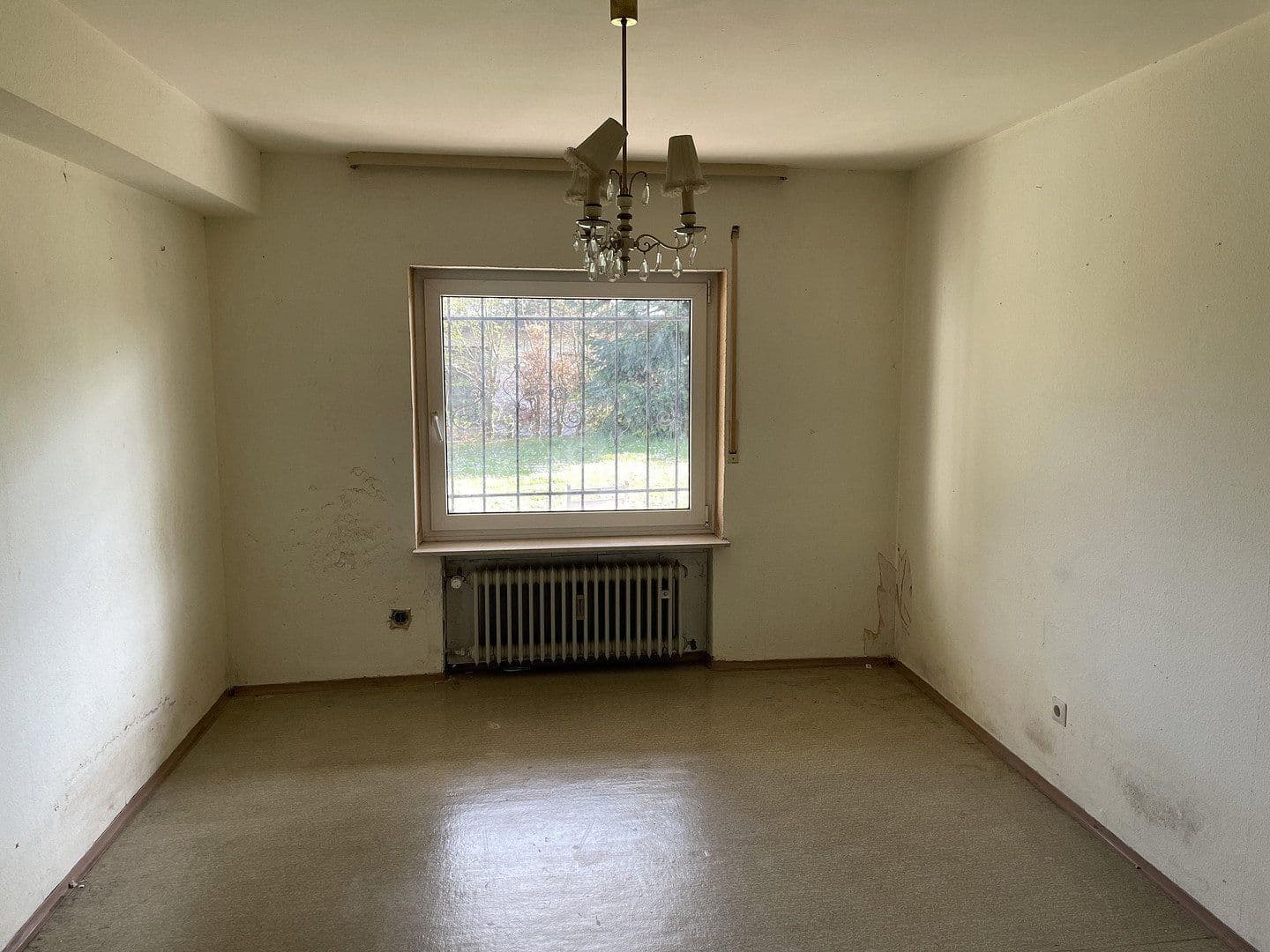 Predaj domu 212 m², pozemek 815 m², Marloffstein, Bavorsko Predaj domu 212 m², pozemek 815 m², Marloffstein, Bavorsko