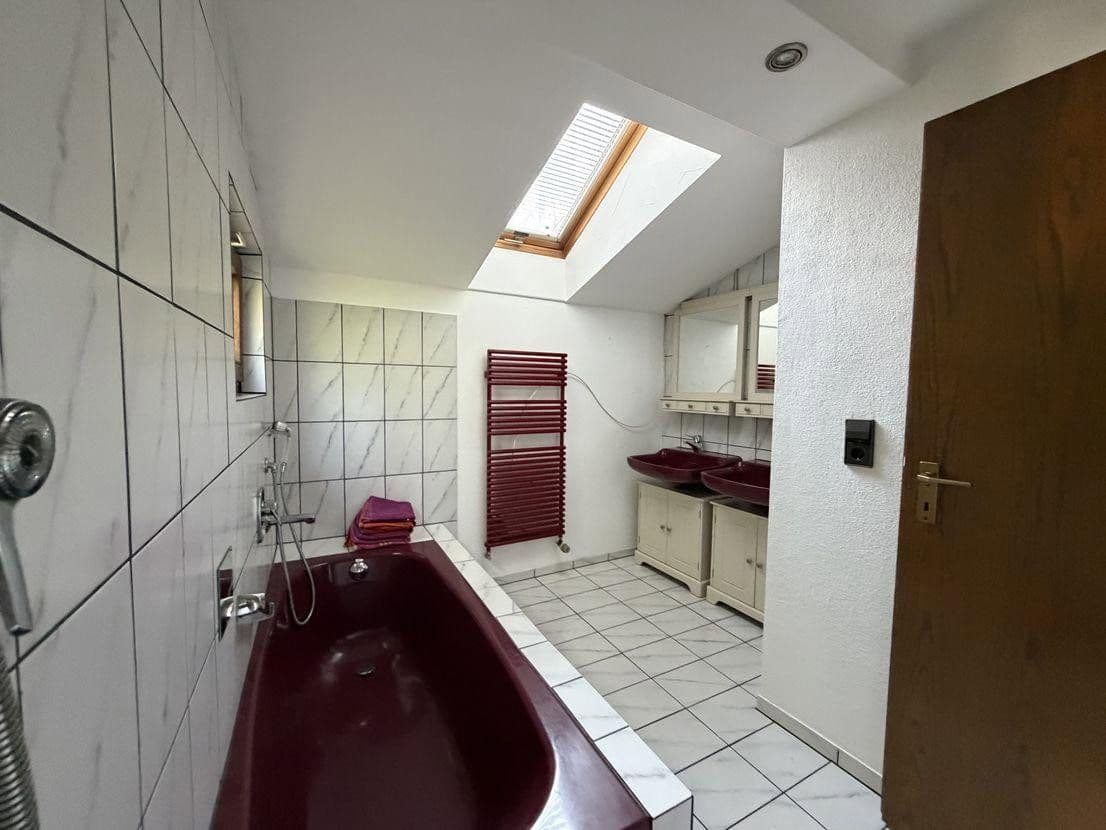 Predaj domu 120 m², pozemek 163 m², Remseck am Neckar, Bádensko-Wurttembersko Predaj domu 120 m², pozemek 163 m², Remseck am Neckar, Bádensko-Wurttembersko