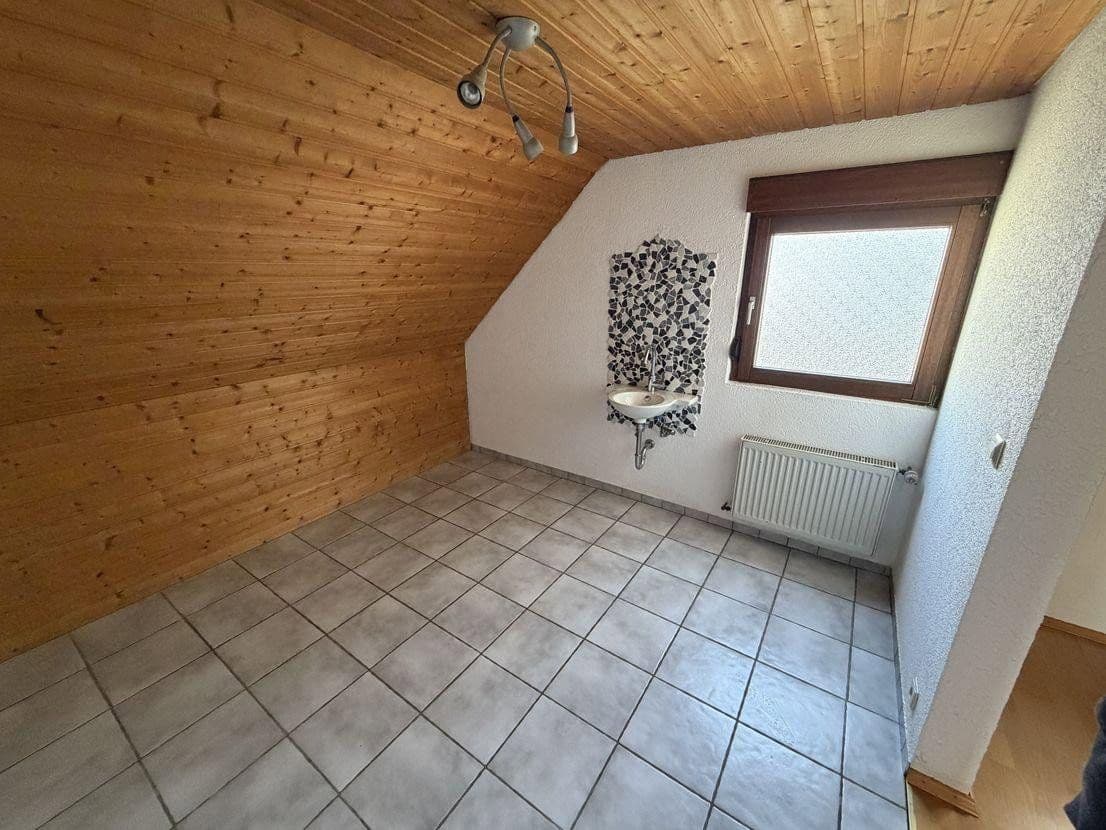 Predaj domu 120 m², pozemek 163 m², Remseck am Neckar, Bádensko-Wurttembersko Predaj domu 120 m², pozemek 163 m², Remseck am Neckar, Bádensko-Wurttembersko