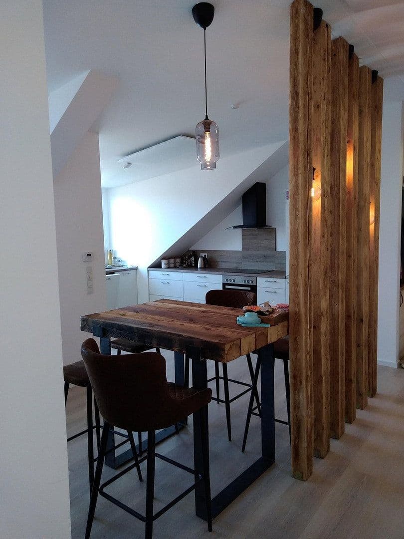 Prenájom bytu 4-izbový 96 m², Feldgasse 51, Nürnberg, Bavorsko Prenájom bytu 4-izbový 96 m², Feldgasse 51, Nürnberg, Bavorsko