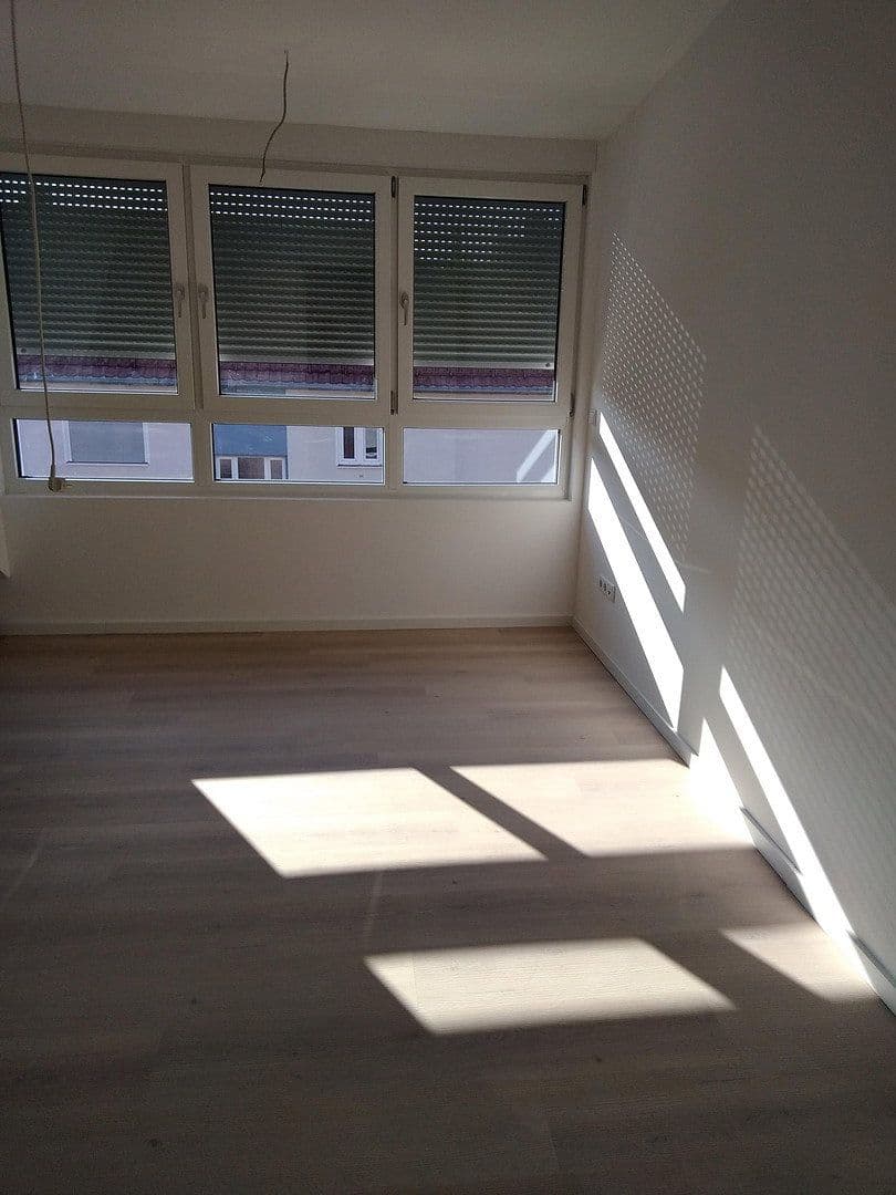 Prenájom bytu 4-izbový 96 m², Feldgasse 51, Nürnberg, Bavorsko Prenájom bytu 4-izbový 96 m², Feldgasse 51, Nürnberg, Bavorsko