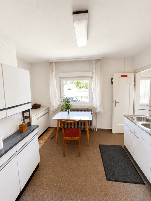 Predaj domu 180 m², pozemek 1.403 m², Ersinger Straße 98, Pforzheim, Bádensko-Wurttembersko Predaj domu 180 m², pozemek 1.403 m², Ersinger Straße 98, Pforzheim, Bádensko-Wurttembersko