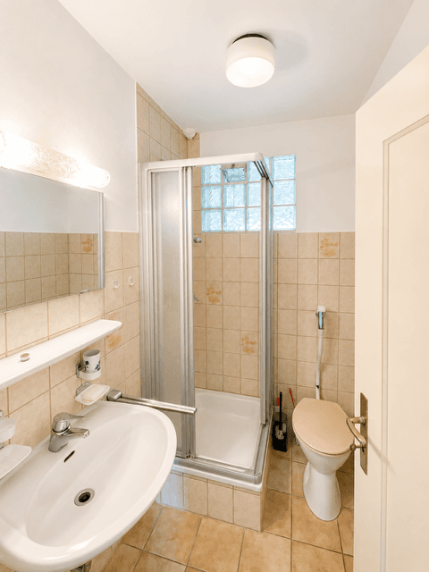 Predaj domu 180 m², pozemek 1.403 m², Ersinger Straße 98, Pforzheim, Bádensko-Wurttembersko Predaj domu 180 m², pozemek 1.403 m², Ersinger Straße 98, Pforzheim, Bádensko-Wurttembersko