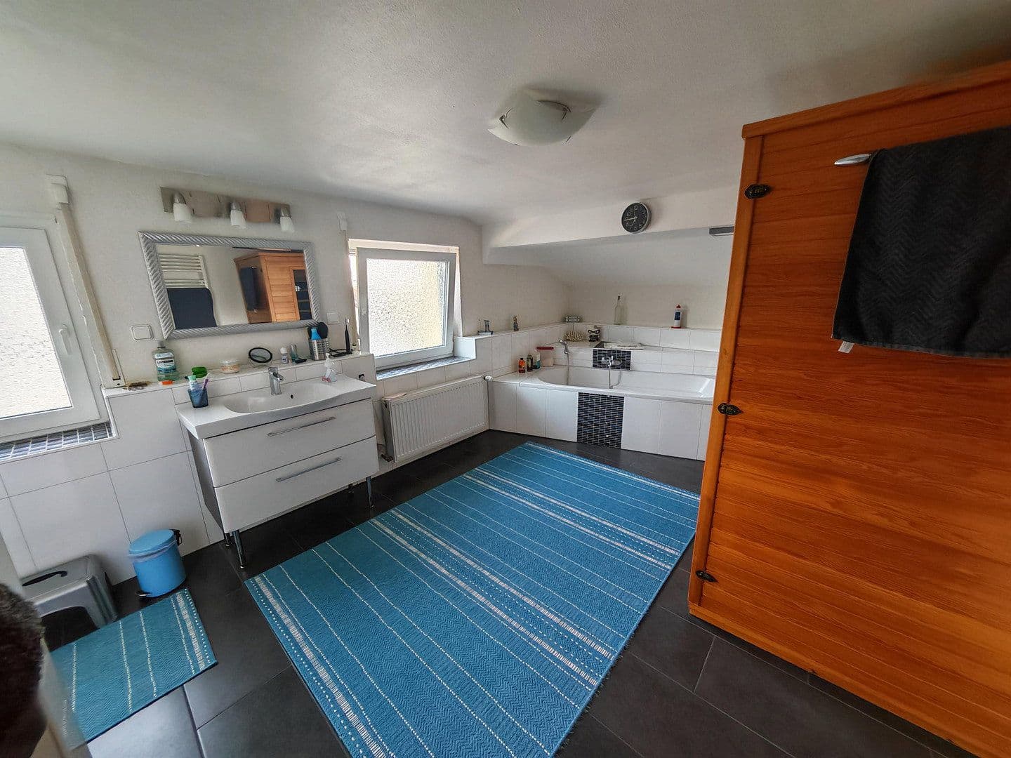 Predaj domu 348 m², pozemek 1.220 m², KARLSRUHE, Bádensko-Wurttembersko Predaj domu 348 m², pozemek 1.220 m², KARLSRUHE, Bádensko-Wurttembersko