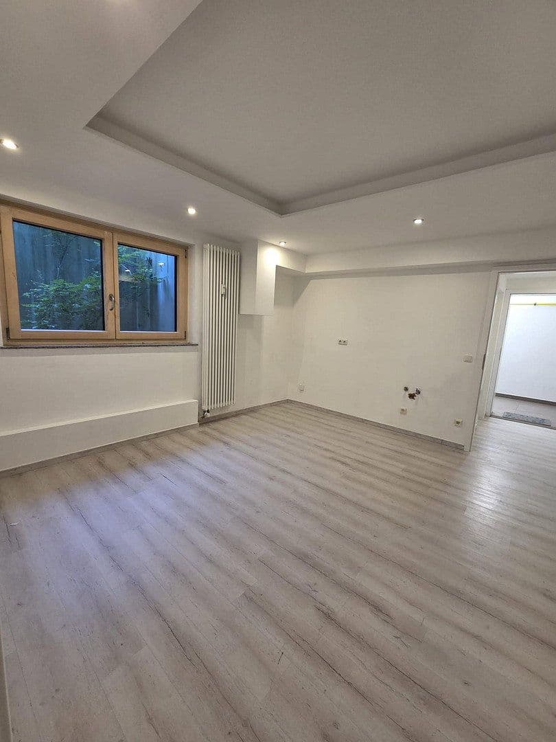 Prenájom kancelárie 55 m², Amalienburgstrasse 23, München, Bavorsko Prenájom kancelárie 55 m², Amalienburgstrasse 23, München, Bavorsko