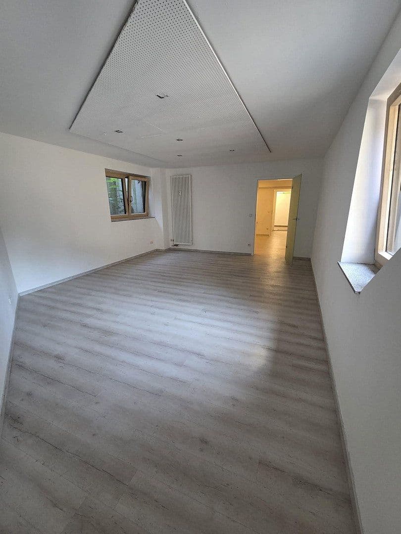 Prenájom kancelárie 55 m², Amalienburgstrasse 23, München, Bavorsko Prenájom kancelárie 55 m², Amalienburgstrasse 23, München, Bavorsko